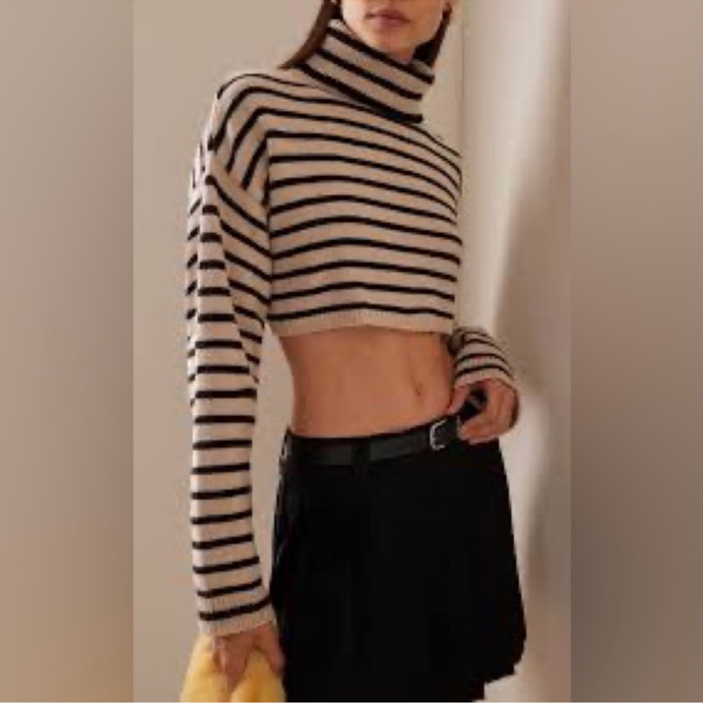 Zara, Crop Top Turtleneck Sweater! 🖤